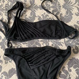 ✨ NWOT BECCA by rebecca virtue one shoulder bikini